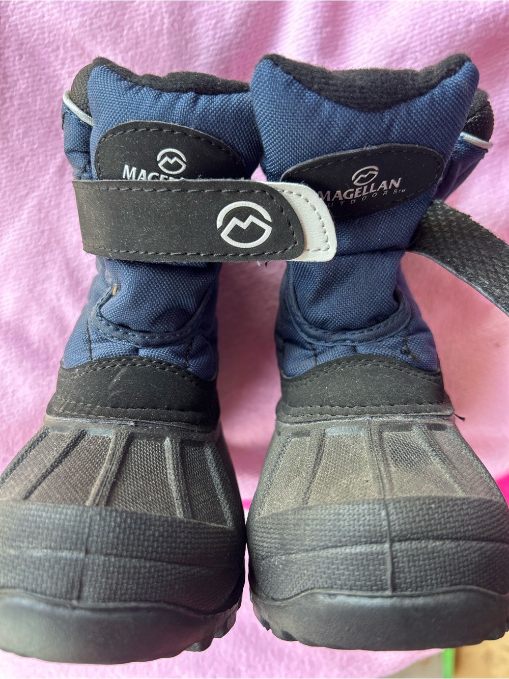 Magellan Outdoors Kids Navy Blue and Black Winter Mittens - Velcro Strap
